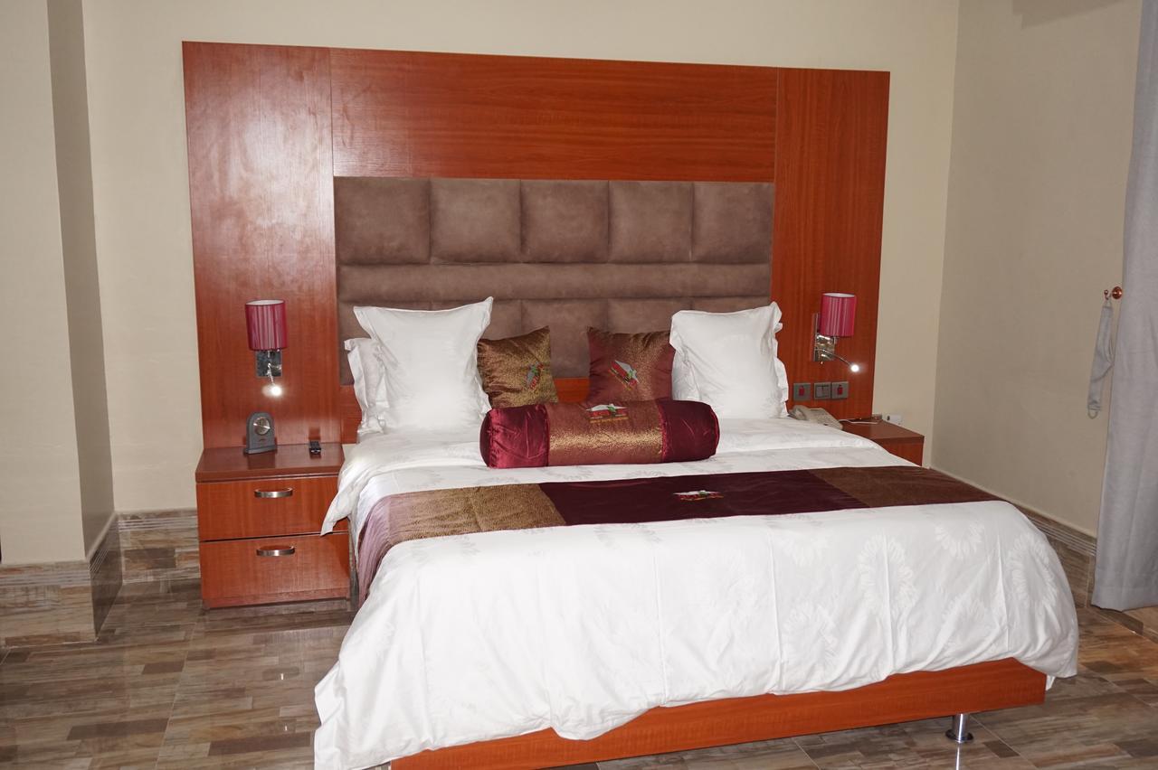 Aenon Suites Oshogbo Exteriör bild