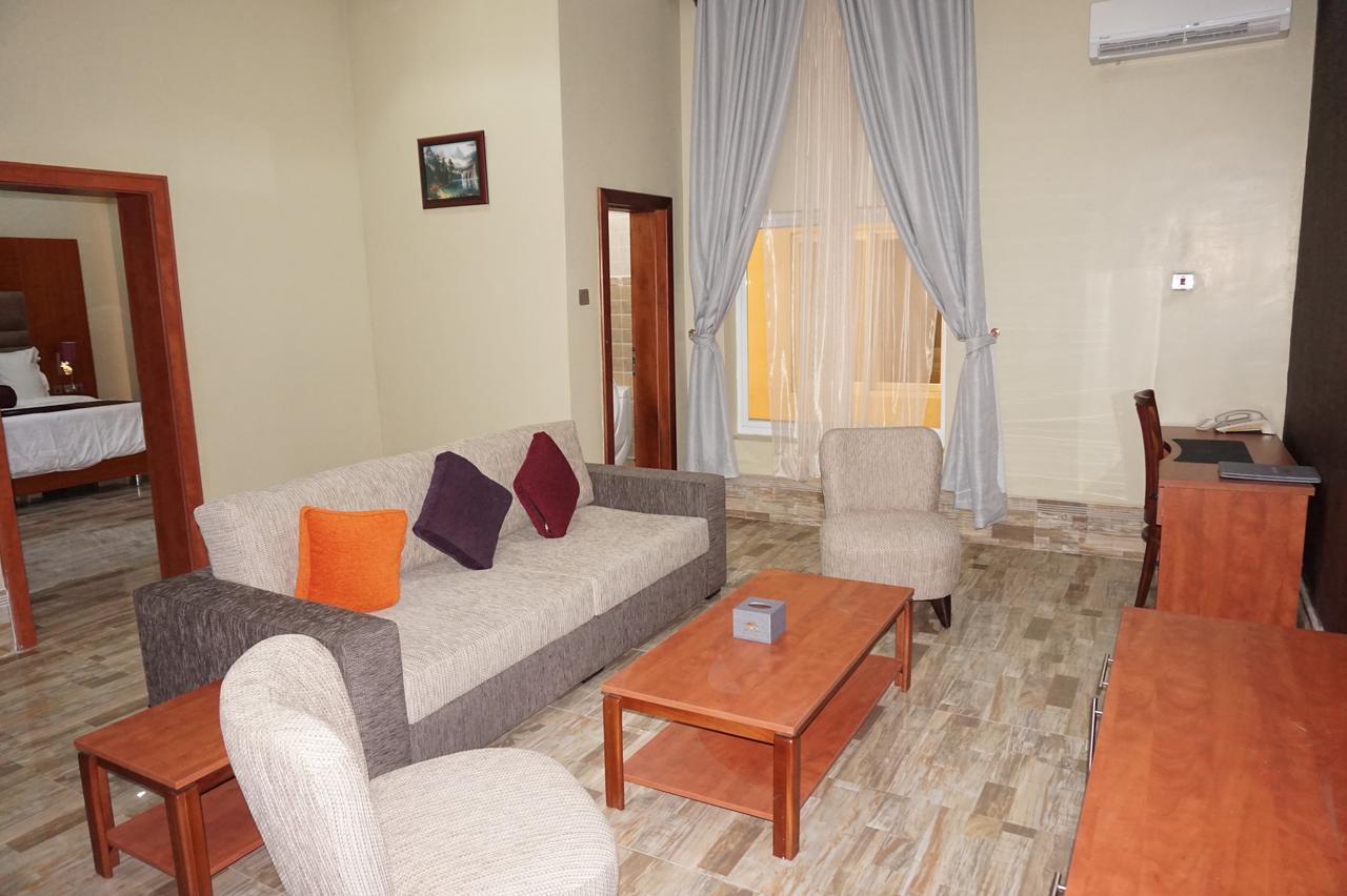 Aenon Suites Oshogbo Exteriör bild